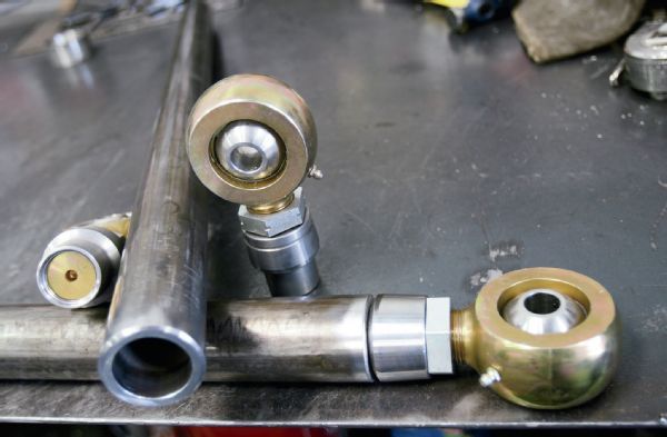 anatomy of a suspension link